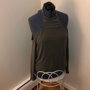 M//C top!